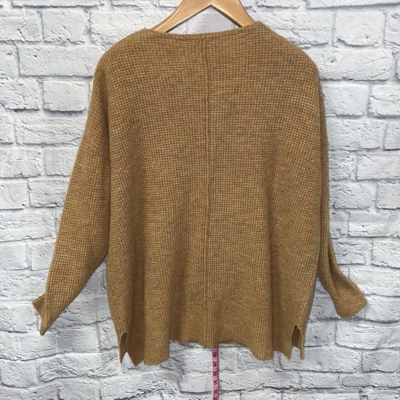 Free People Tan Sweater - Picture 6 of 11
